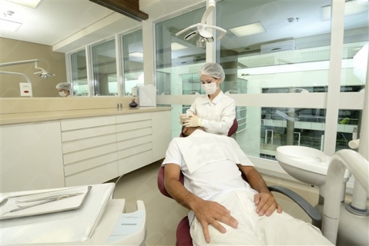 Foto 1 Dra. Edcléia Brandão, Dentista