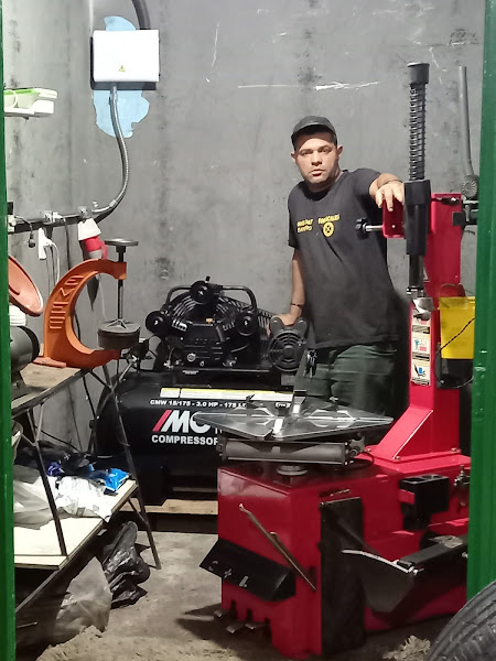 Foto 2 Borracharia 313 Sul Foto 2 Borracharia 313 Sul