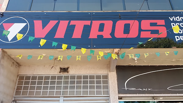 Foto 3 Vitros Vidraçaria e Persianas