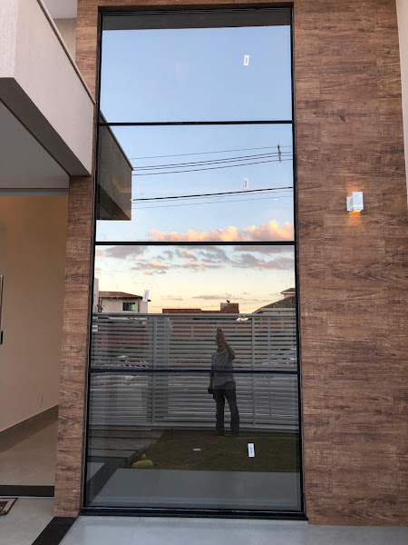 Box - Esquadrias de Alumínio - Portas e Janelas de Vidros - Fechamento de Varanda em Noroeste DF