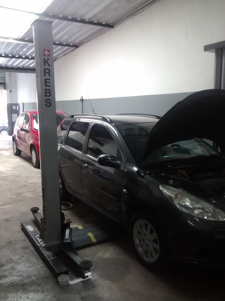 Foto 4 GP Car Mecânica Oficina Especializada Em Peugeot e Citroen