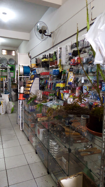 Foto 1 Lê Rações Rações para Gato,Cachorro,Passaros,Produtos para Jardinagem,Limpeza,Medicamento,Hidraulica,Eletrica