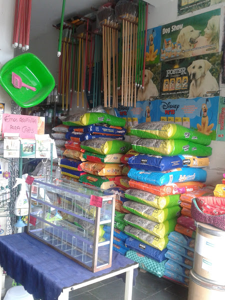 Foto 2 Rações Cães e Gatos