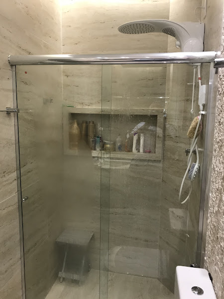 Foto 1 Vidracaria VIDRO MUNDIAL Espelhos, Vidros, Box, Cortina De Vidro, Envidraçamento De Sacadas