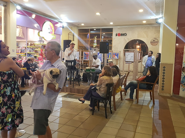 Foto 3 Shopping Paseo Itaigara