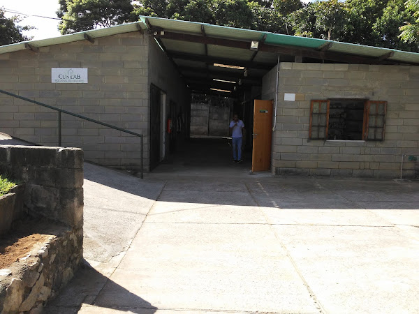 Foto 2 Clinilab Hospital de Equinos