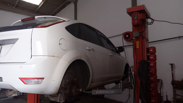 Foto 1 Phenix Auto Center Ltda