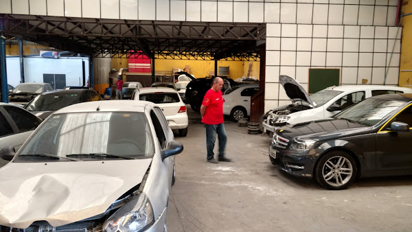 Mecânica Garrett Reparação Funilaria e Pintura de Veículos em Curitiba