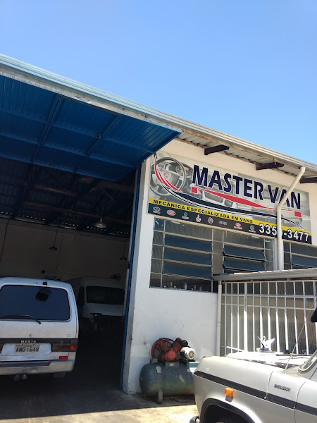 Foto 1 Master Van Oficina Mecânica