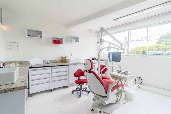 Foto 1 Rivera Odontologia - Dentista em Curitiba