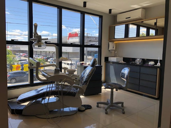 Foto 2 Odontologia - Dra Marluci Karine Wodonis