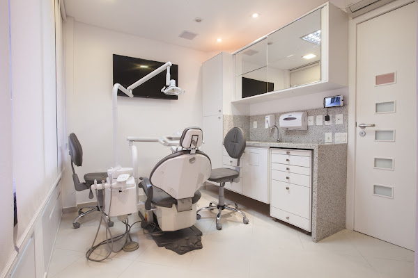 Foto 1 Dra. Elisângela Dallazen