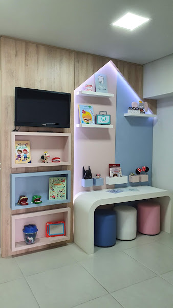 Foto 2 Dra. Leticia de Almeida- Odontopediatria