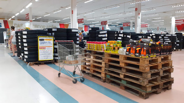 Galeria Extra Curitiba Kennedy