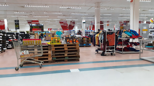 Foto 2 Galeria Extra Curitiba Kennedy