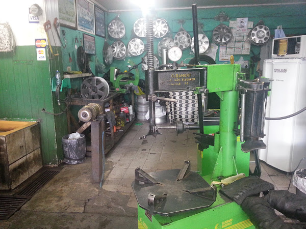 Foto 1 Auto Center & Borracharia 24 Horas