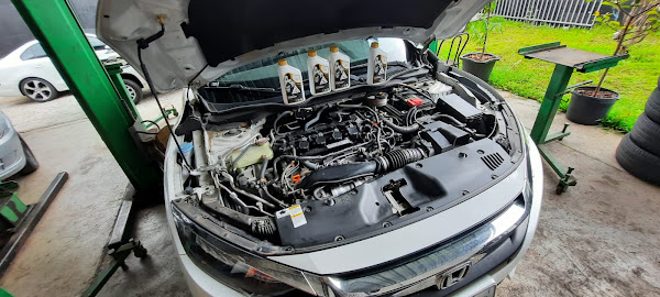 Foto 5 Auto Center Tsuru