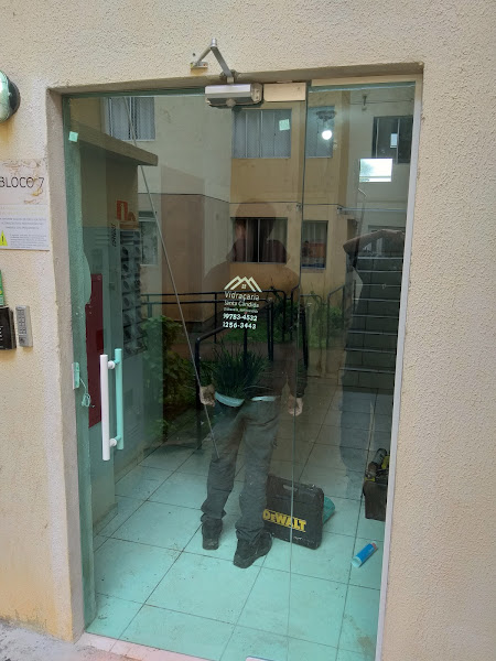 Vidraçaria Santa Cândida