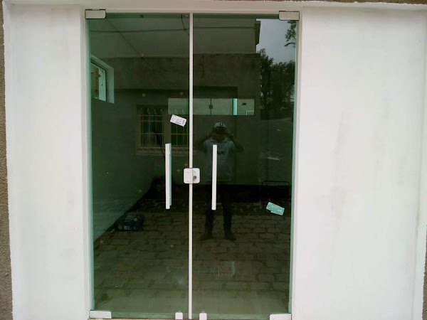 Village Glass Vidraçaria Village Glass Vidraçaria