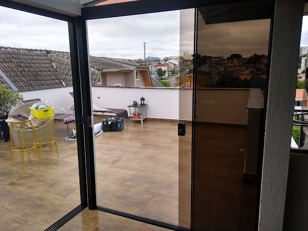 Foto 2 Totalplano Vidros Envidraçamento de Sacada Cortina de Vidros