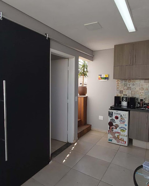 Foto 4 Vidraçaria e esquadrias de alumínio AL-13