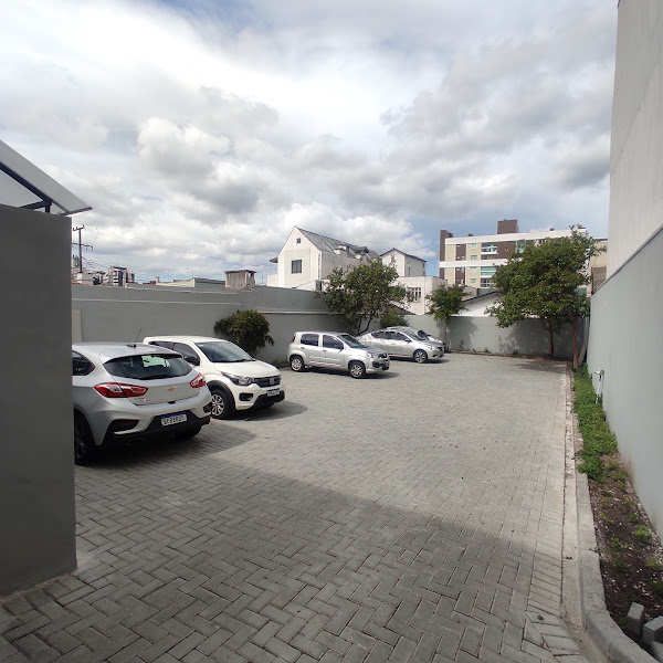 Foto 2 PetClin Centro Médico Veterinário - Dr. César Lunardi