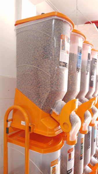 Foto 2 Cat & Dog Shopping Foto 2 Cat & Dog Shopping