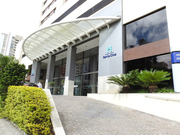 Foto 1 Hospital Santa Cruz: Pronto Atendimento 24h, Urgência, Emergência Adulto, Emergência Pediátrica, UTI, Curitiba PR