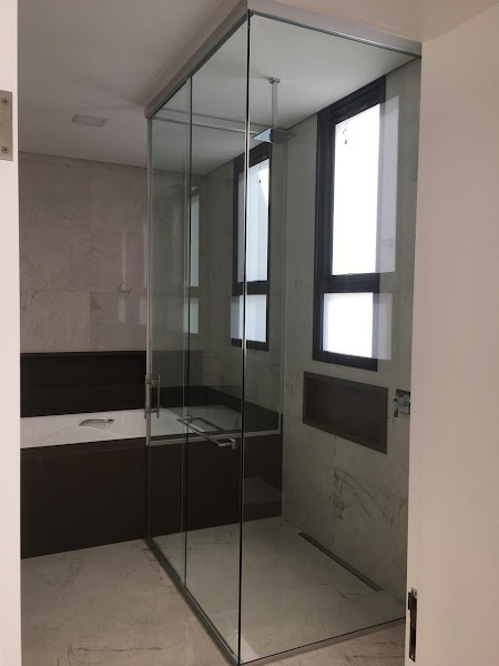 Casa Paulo Espelhos, Vidros e Esquadrias