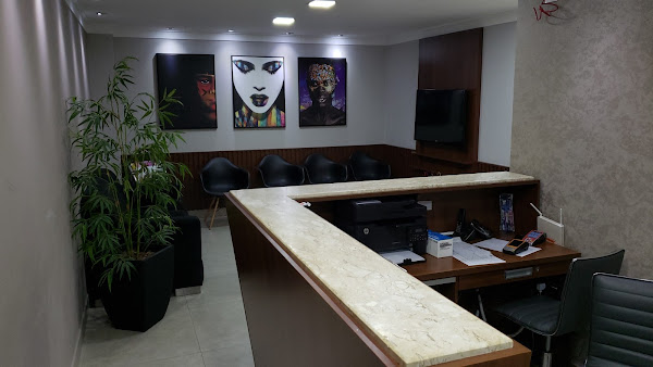 Dr Rodrigo De Marchi