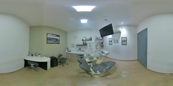 Foto 2 Odontologia Dr. Omar Braquat