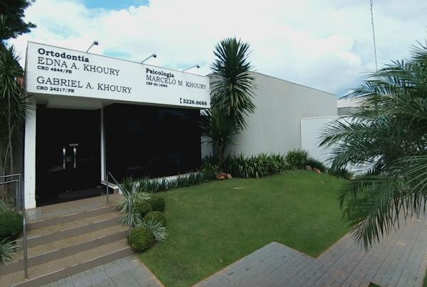 Khoury Ortodontia - Dra. Edna Araujo Khoury e Dr. Gabriel Araujo Khoury