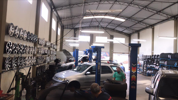 Foto 3 Du Vally Auto Center