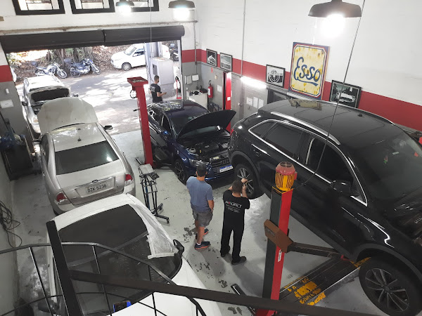 Foto 2 Auto Mecânica Attuali - Oficina Multimarcas