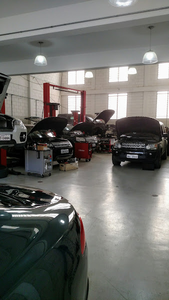 Foto 2 Porto Garagem - Especializada Volvo e Land Rover