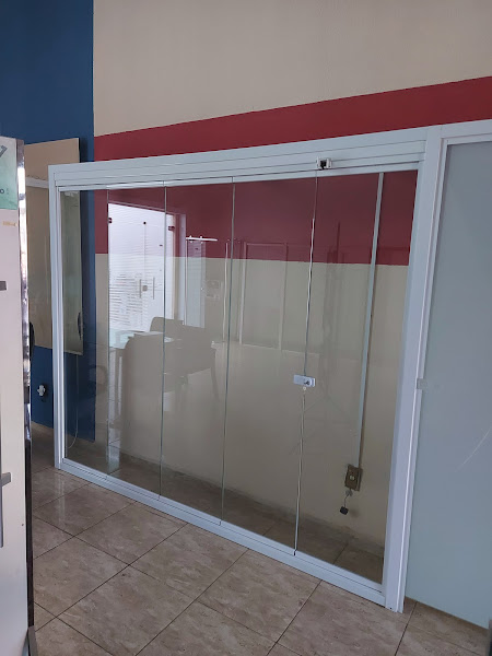 Foto 4 Vitrine Vidros