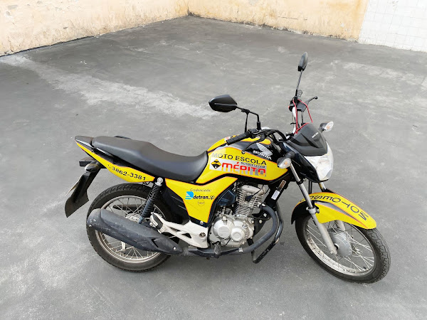 Foto 2 Auto Moto Escola Mérito