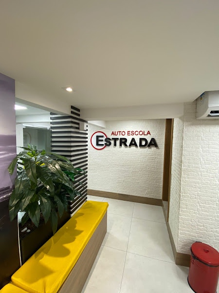Foto 1 Autoescola Estrada