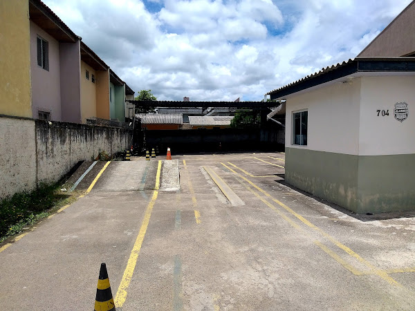 Centro de Formação de Condutores Centenário / Autoescola