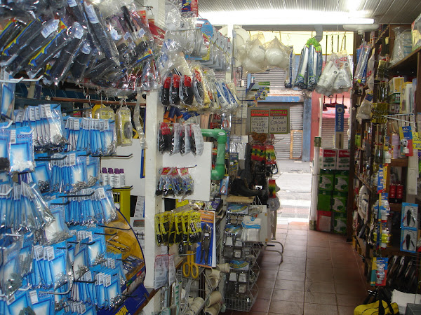 Foto 1 Constru-Tintas Comércio de Material p/ Construção