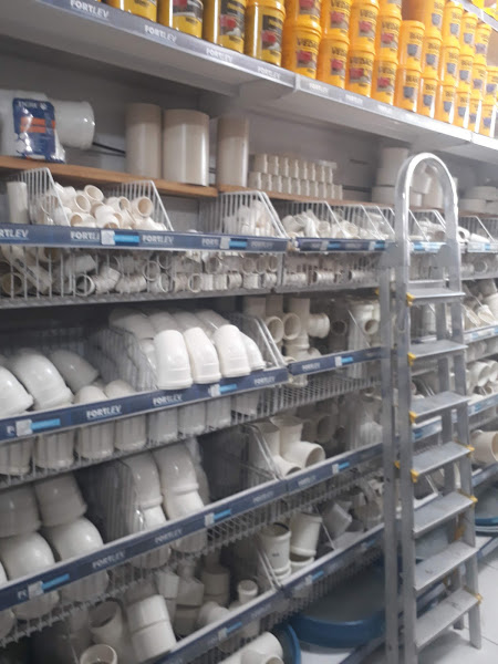 Foto 3 Madeisan - Material de Construção