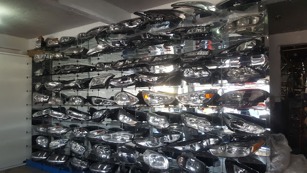 Foto 2 Centro Oeste Peças Novas e Usadas