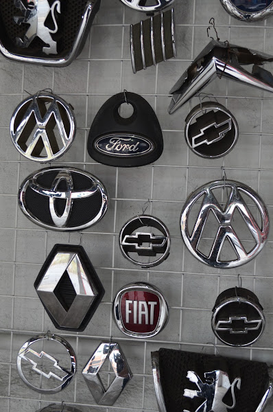 Foto 2 Auto Peças Primordial - Parachoques, Faróis, Lanternas, Paralamas, Capôs e MAIS!