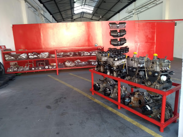 Foto 4 BH JEEP RENAULT Peças Usadas