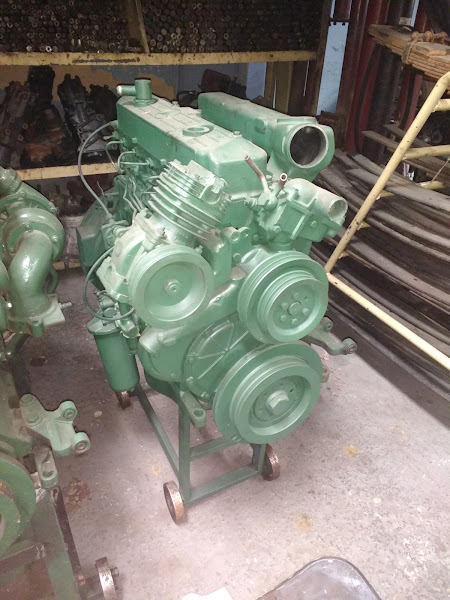 Ferrobus Pneus e Peças para Caminhões e Onibus