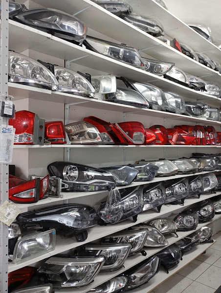 Foto 2 Auto Latas Auto Peças