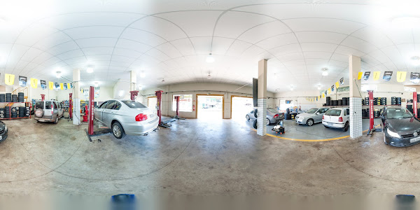 Foto 2 Pneucenter - Maringá