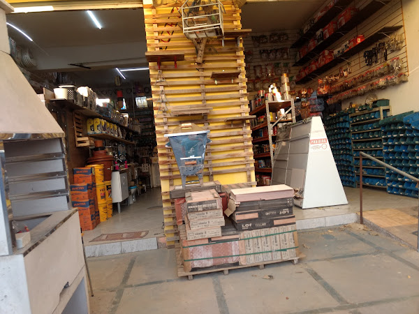 Foto 2 FRANCO FERRAGENS COM. MAT. DE CONSTRUÇÃO LTDA.