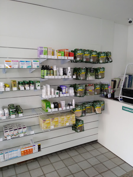 Foto 3 Farmacia Flora - Empório Itaigara