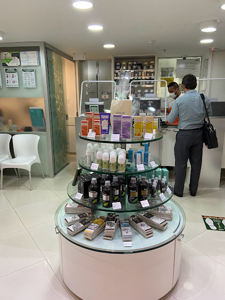 Foto 1 Farmácia Flora